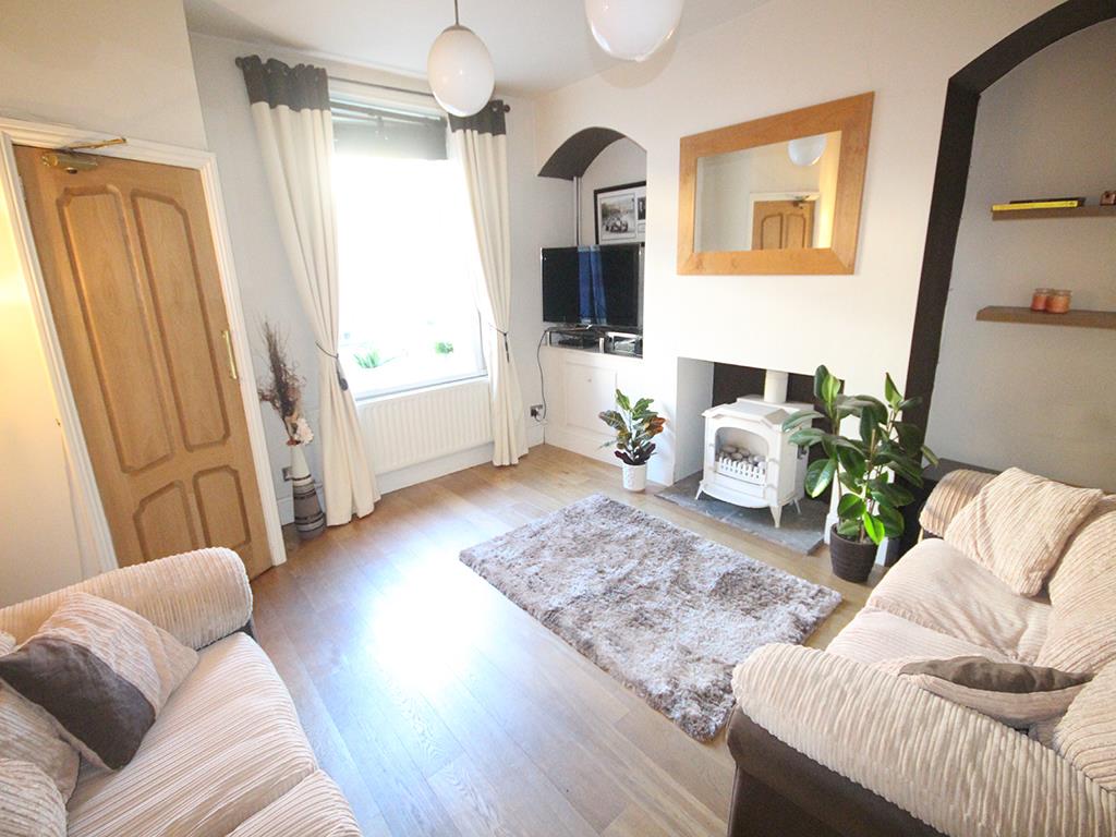 2 bedroom mid terrace house For Sale in Burnley - IMG_1112.jpg